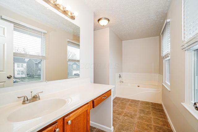 1181 Onslow Drive, Columbus, OH 43204