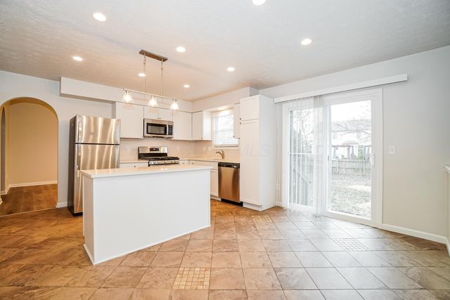 1181 Onslow Drive, Columbus, OH 43204