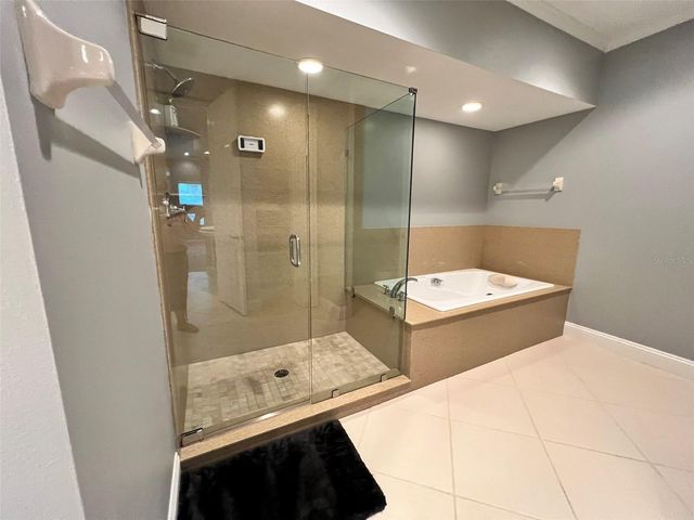 3608 54TH DRIVE W 202, Bradenton, FL 34210