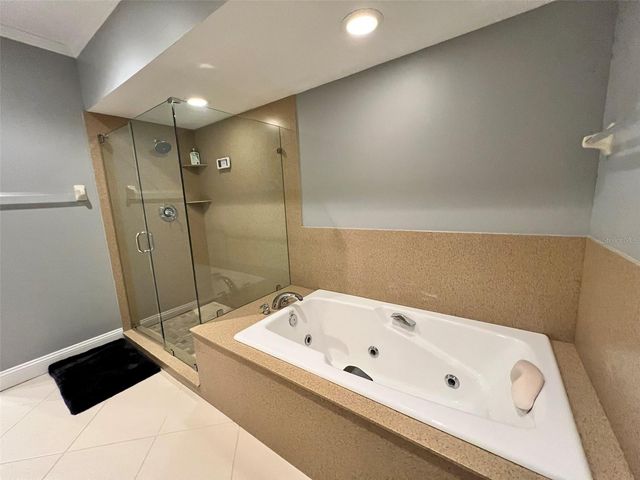 3608 54TH DRIVE W 202, Bradenton, FL 34210