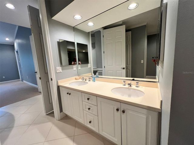 3608 54TH DRIVE W 202, Bradenton, FL 34210