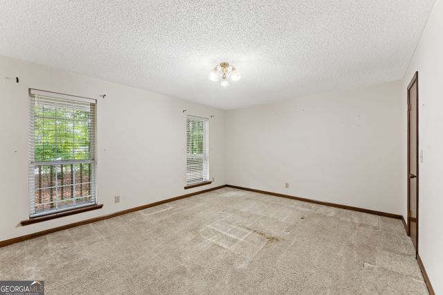 2498 Forestdale Drive, Dacula, GA 30019