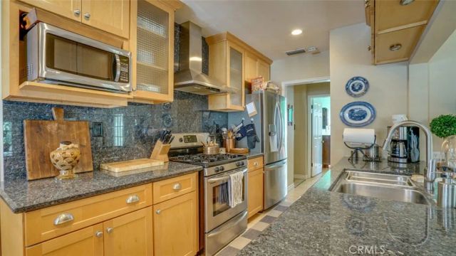 401 S Orchard Drive, Burbank, CA 91506