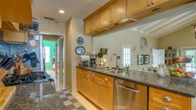 401 S Orchard Drive, Burbank, CA 91506