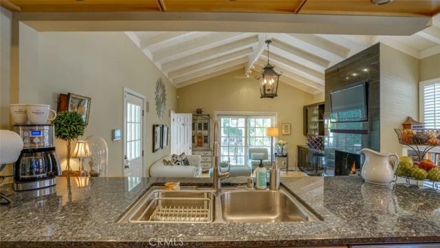 401 S Orchard Drive, Burbank, CA 91506