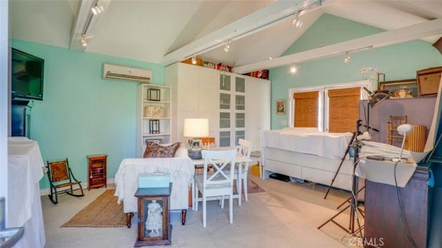 401 S Orchard Drive, Burbank, CA 91506