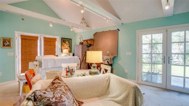 401 S Orchard Drive, Burbank, CA 91506