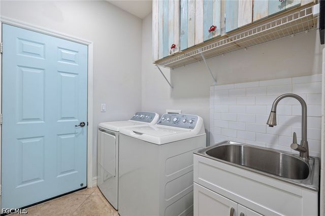 12910 Seaside Key CT, North Fort Myers, FL 33903