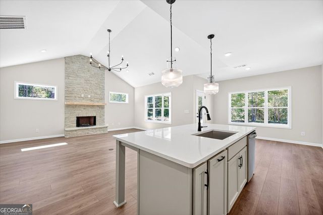 1570 The Rock Road, Thomaston, GA 30286