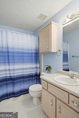 282 Possum Point Drive, Eatonton, GA 31024