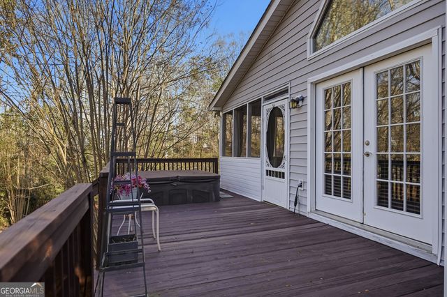 282 Possum Point Drive, Eatonton, GA 31024