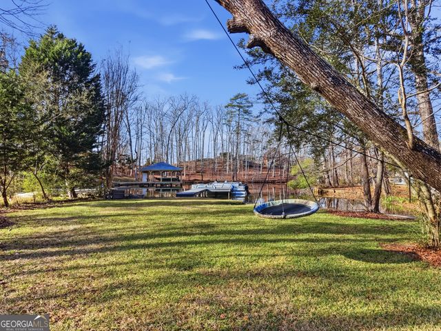 282 Possum Point Drive, Eatonton, GA 31024