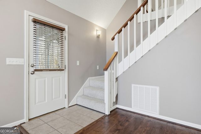 282 Possum Point Drive, Eatonton, GA 31024