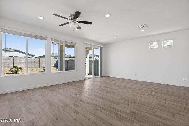 18114 W SOFT WIND Drive, Surprise, AZ 85387