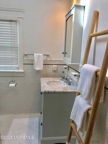 344 Main Avenue, Bay Head, NJ 08742