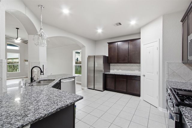 10406 Sill Prairie Drive, Rosharon, TX 77583