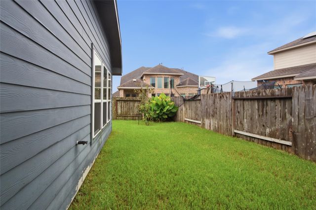 10406 Sill Prairie Drive, Rosharon, TX 77583