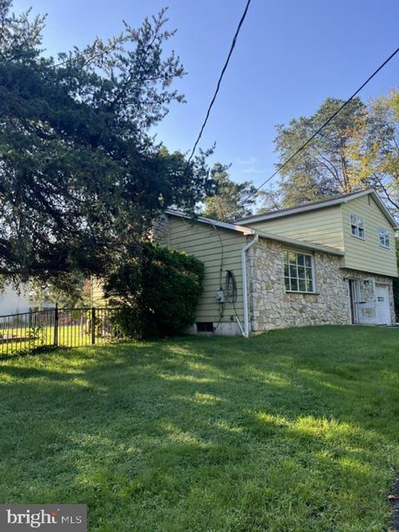 401 LOWER STATE RD #, NORTH WALES, PA 19454 — photo 2