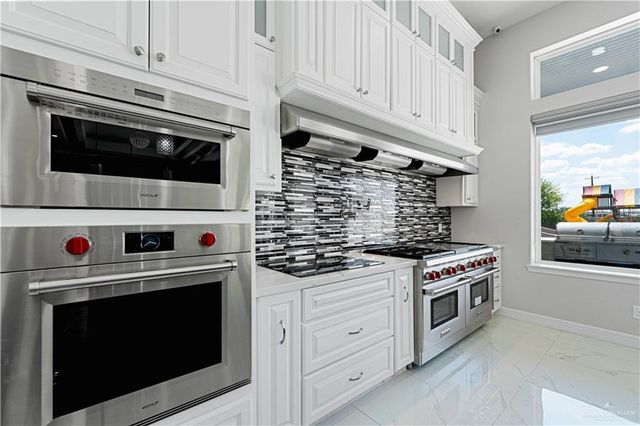 1208 Travis Street, Mission, TX 78572