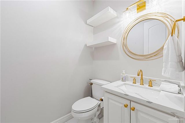 1208 Travis Street, Mission, TX 78572