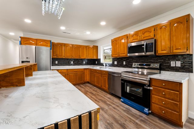 1025 Scarlet Road, Newport, TN 37821