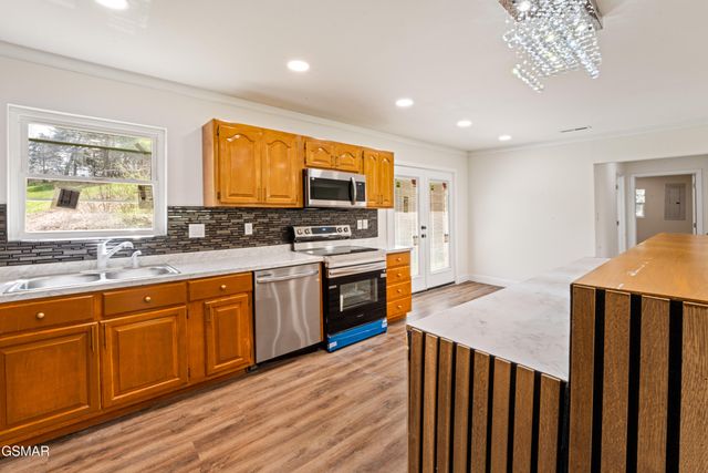 1025 Scarlet Road, Newport, TN 37821