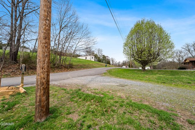 1025 Scarlet Road, Newport, TN 37821