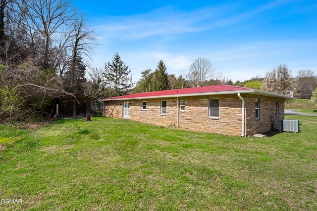 1025 Scarlet Road, Newport, TN 37821