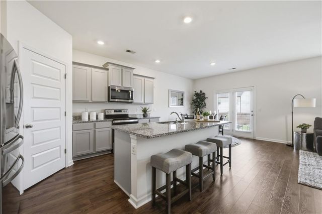 128 Montgomery Drive, Stockbridge, GA 30281