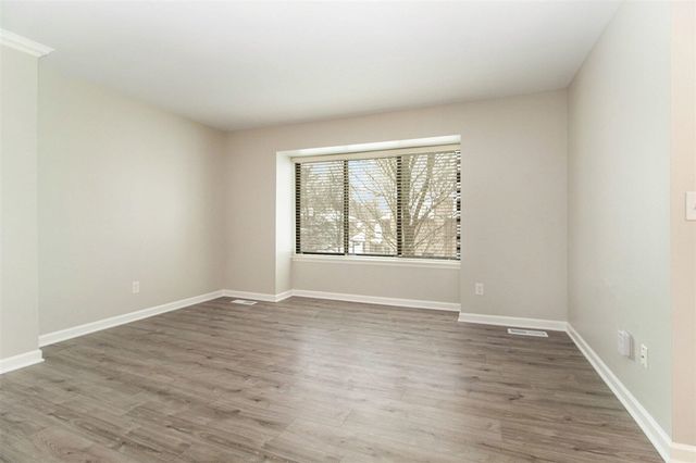 7408 Vassar Drive B, West Bloomfield, MI 48322