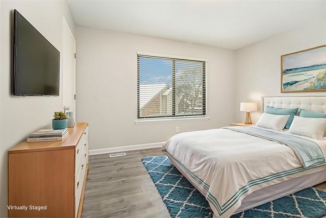 7408 Vassar Drive B, West Bloomfield, MI 48322