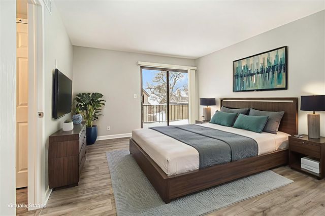 7408 Vassar Drive B, West Bloomfield, MI 48322