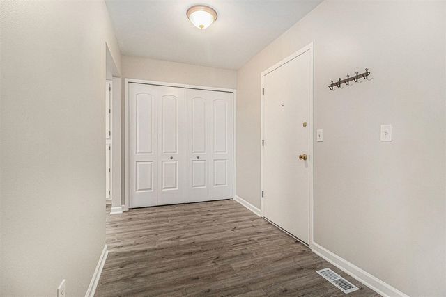 7408 Vassar Drive B, West Bloomfield, MI 48322