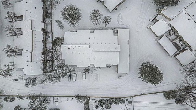 7408 Vassar Drive B, West Bloomfield, MI 48322