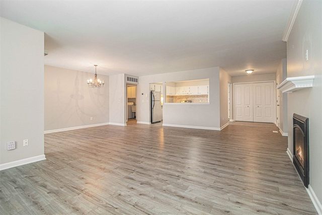 7408 Vassar Drive B, West Bloomfield, MI 48322