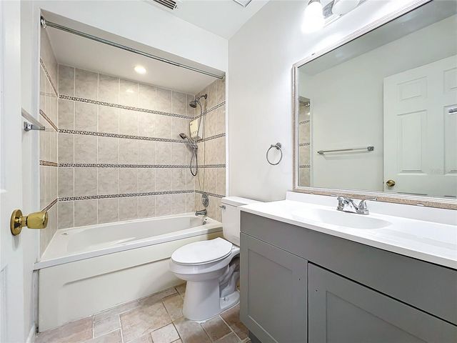 5381 VINELAND ROAD S, Orlando, FL 32811