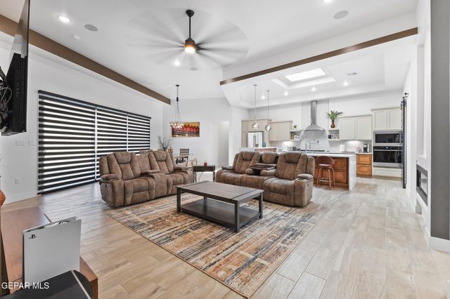 324 Gold Valley Drive, Horizon City, TX 79928