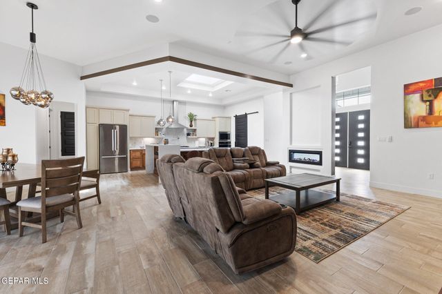 324 Gold Valley Drive, Horizon City, TX 79928