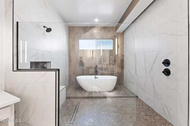 324 Gold Valley Drive, Horizon City, TX 79928