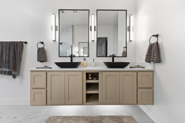 324 Gold Valley Drive, Horizon City, TX 79928