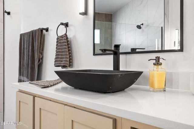 324 Gold Valley Drive, Horizon City, TX 79928