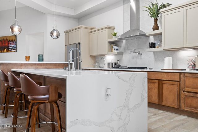 324 Gold Valley Drive, Horizon City, TX 79928