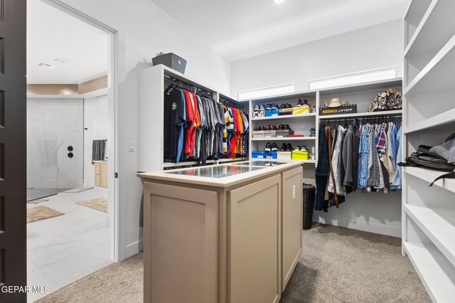 324 Gold Valley Drive, Horizon City, TX 79928