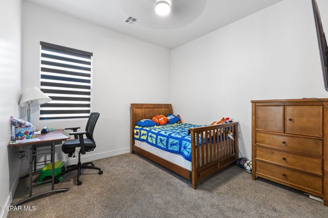 324 Gold Valley Drive, Horizon City, TX 79928