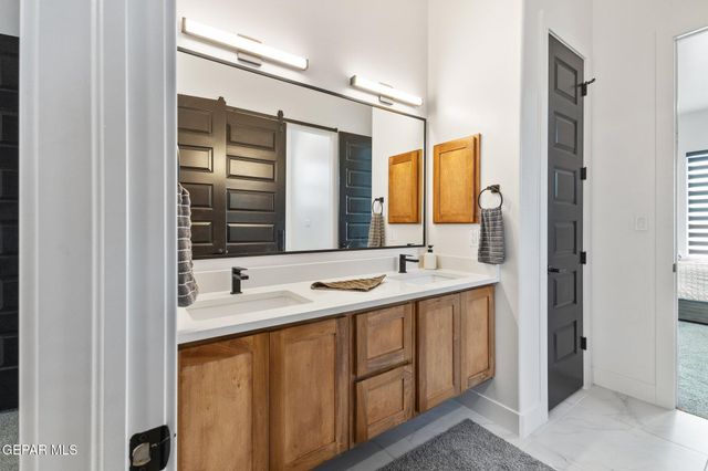 324 Gold Valley Drive, Horizon City, TX 79928