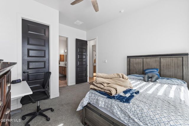 324 Gold Valley Drive, Horizon City, TX 79928