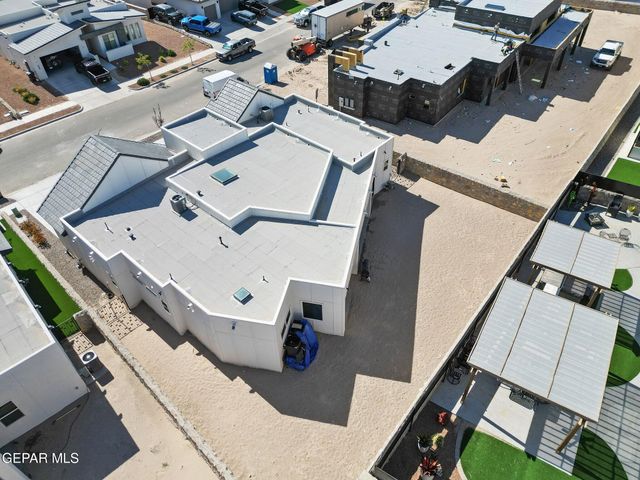 324 Gold Valley Drive, Horizon City, TX 79928