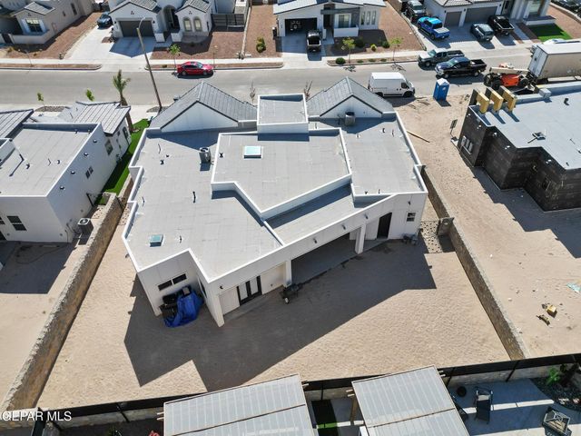 324 Gold Valley Drive, Horizon City, TX 79928