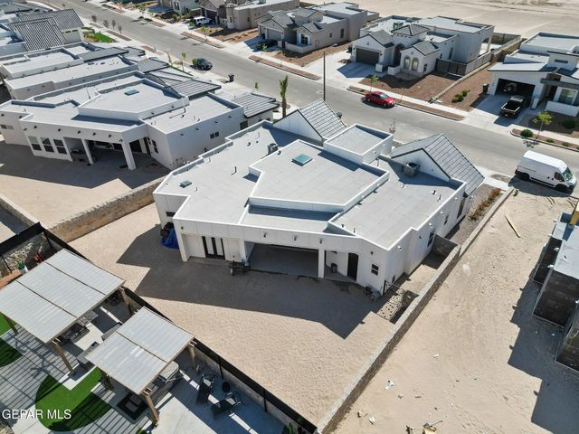 324 Gold Valley Drive, Horizon City, TX 79928