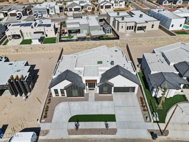 324 Gold Valley Drive, Horizon City, TX 79928